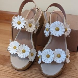 Lucky Brand Sandals